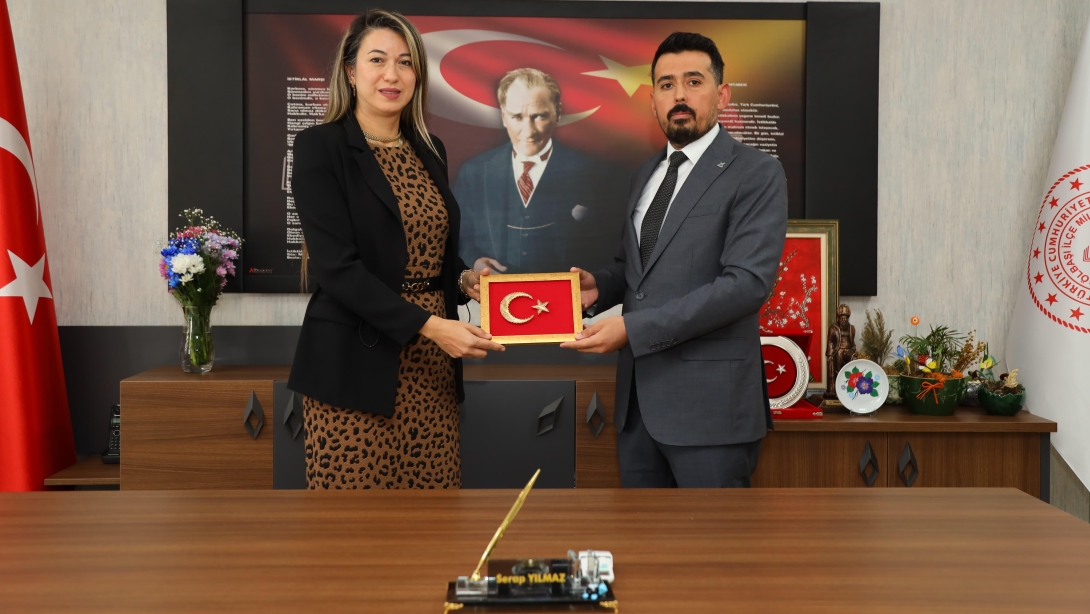 İLÇE MİLLİ EĞİTİM MÜDÜRÜMÜZ SAYIN SERAP YILMAZ TÜGVA GÖLBAŞI İLÇE BAŞKANINI MAKAMINDA AĞIRLADI